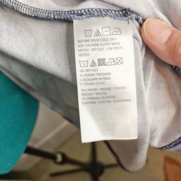 LOGO Lori Goldstein Tye Dye Knit Lightweight Jersey Wrap Art to Wear Cardigan - Picture 13 of 14